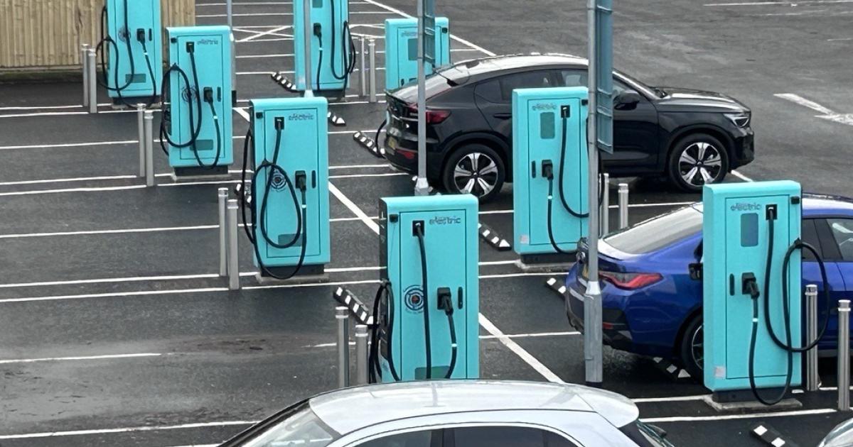 How do you pay to charge an electric car sale